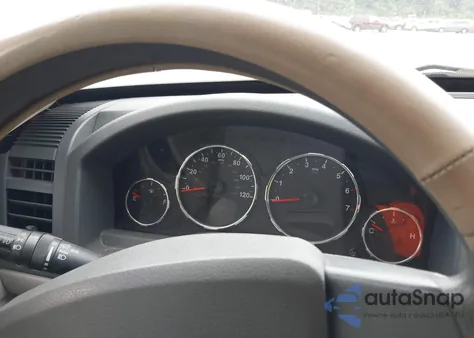 2008 Jeep Liberty Sport z USA, uszkodzony, nr VIN 1J8GN28K48W230952